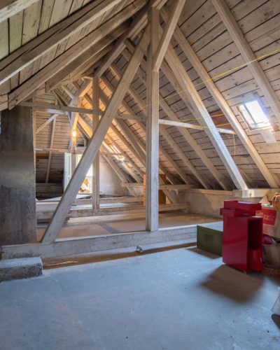 RIEDENBURG | Baubewilligtes Dachgeschoss im historischen Altbau