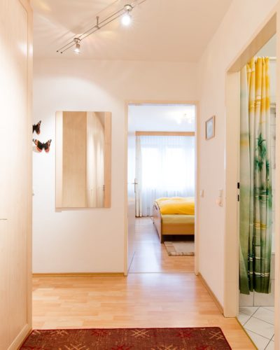 GNIGL | 2‑Zimmerwohnung mit Loggia, in gutem Zustand mit effizientem Grundriss