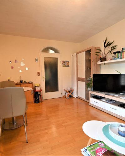 TAXHAM | Gemütliche 2‑Zimmer-Balkonwohnung mit perfekter Raumaufteilung