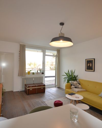 RIEDENBURG | Sanierte 2‑Zimmer-Vintagewohnung mit Dachterrasse
