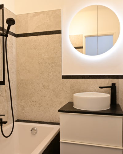 TAXHAM | Generalrenovierte 3‑Zimmerwohnung mit Loggia und Untersbergblick