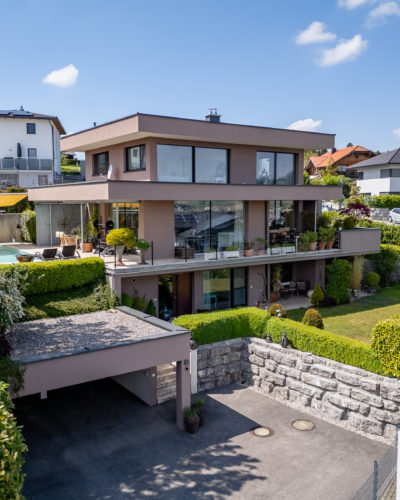 OBERTRUM AM SEE | Design. Pool. Ruhe. Weitblick.